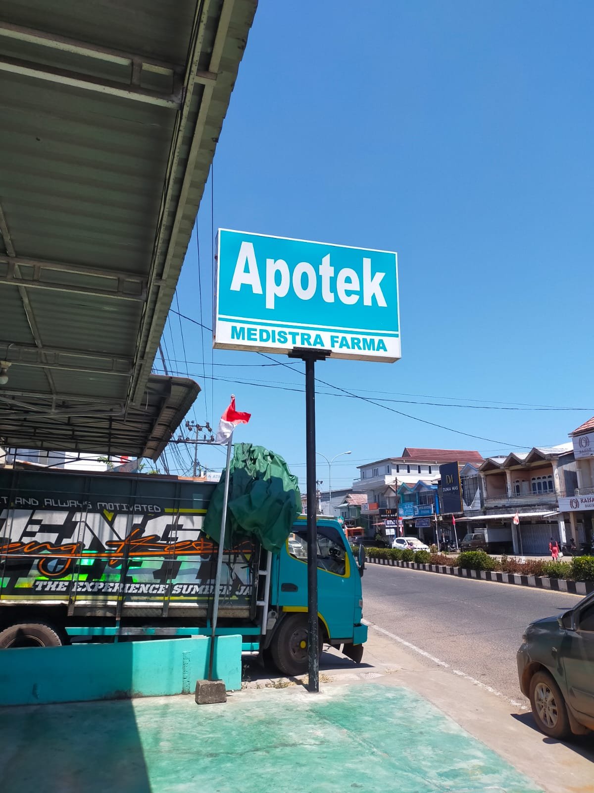 Area pelayanan Apotek Medistra Farma